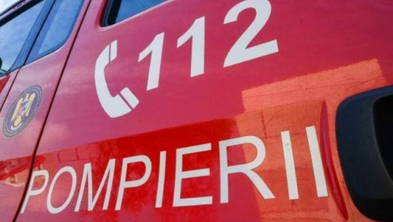 Incendiu violent la un service auto din Sighetu Marmației