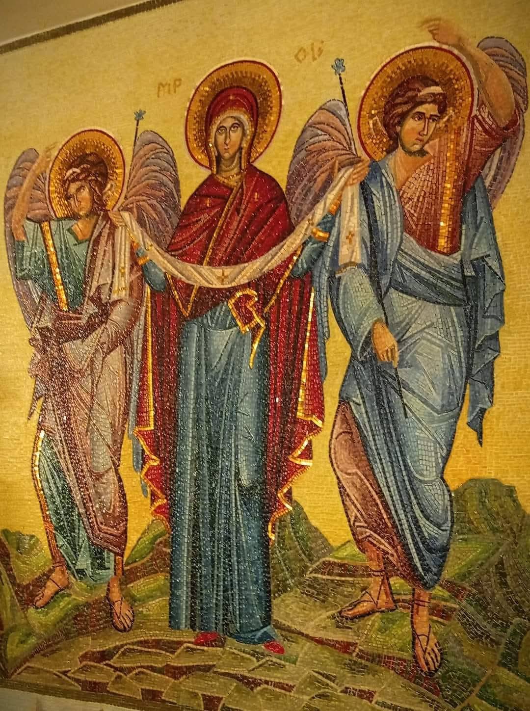 Sighetu Marmației - Fresca în mozaic „Maica Domnului Platitera” (sau ”Împărăteasa Cerurilor”), poate fi admirată la Centrul Cultural Pastoral