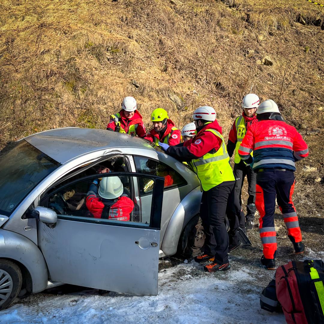 Exercițiu de amploare pentru alunecări de teren la Poieni