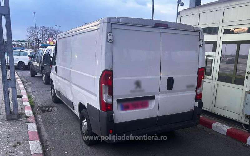 FOTO - Autoturism furat din Franța, depistat la controlul de frontieră