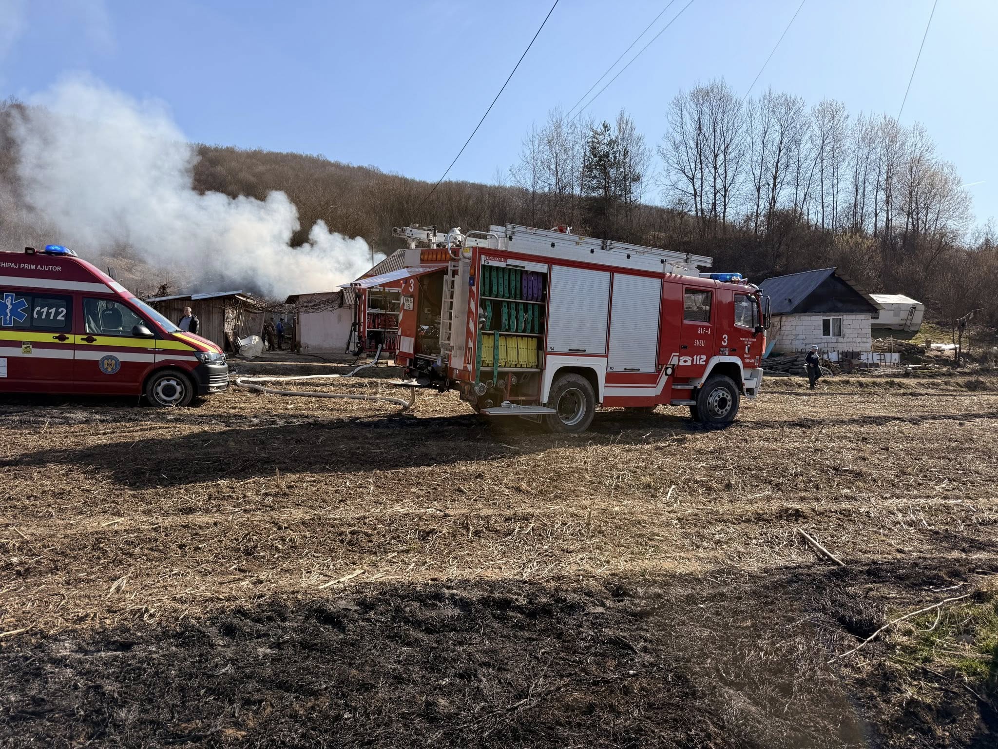 FOTO: INCENDIU în Baba, comuna Coroieni - Casă mistuită de flăcări