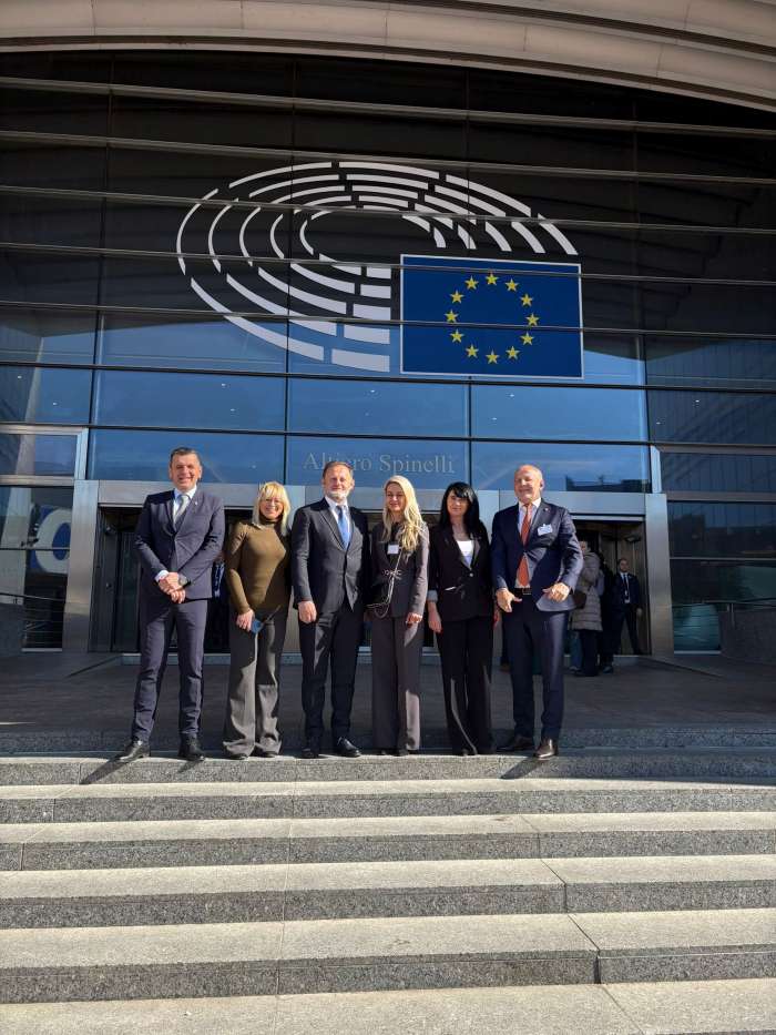 Maramureșul își consolidează prezența la Bruxelles: Prefectul Florian Sălăjeanu și primarul Baia Mare, Doru Dăncuș, discută fonduri europene și parteneriate strategice