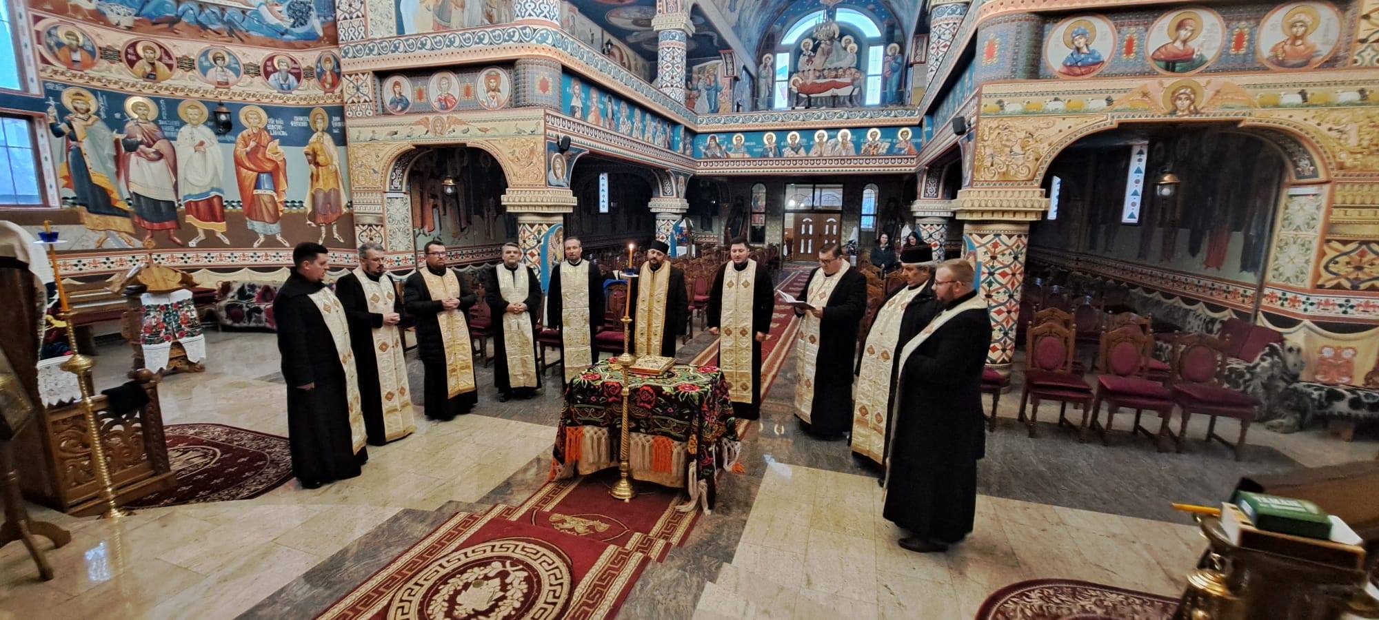 Sat Șugatag - Întâlnire a preoților din Cercul Pastoral „Sfinții Împărați Constantin și Elena” la Parohia Sf. Cuvioasă Parascheva