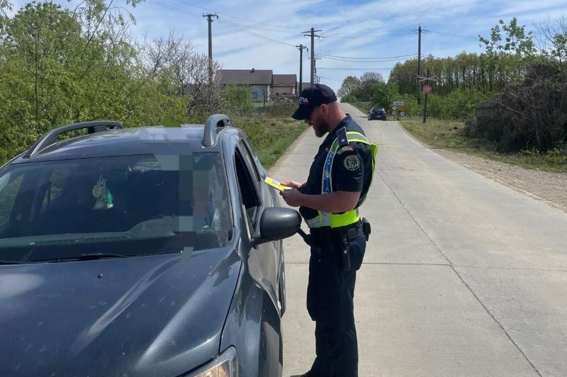Controale la trecerile la nivel cu calea ferată - 100 de sancțiuni aplicate de polițiștii maramureșeni