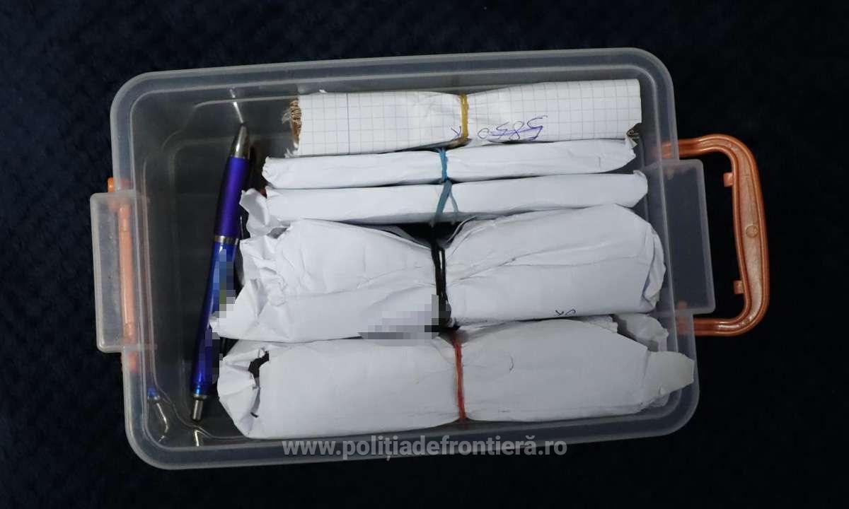 FOTO: Percheziții în Poienile de Sub Munte - Bărbat arestat preventiv pentru trafic de migranți