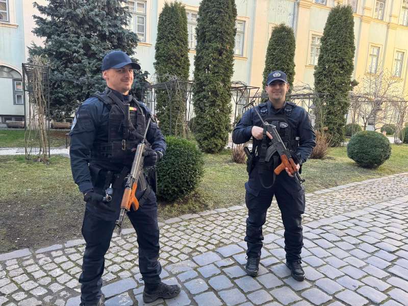 Lucrări de artă de 420.000 de euro, transportate în siguranță sub escorta Jandarmeriei Maramureș