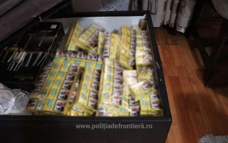 FOTO&VIDEO: Percheziții de amploare în Valea Vișeului - Țigări ascunse în vegetație și mobilier. Șase persoane au fost reținute