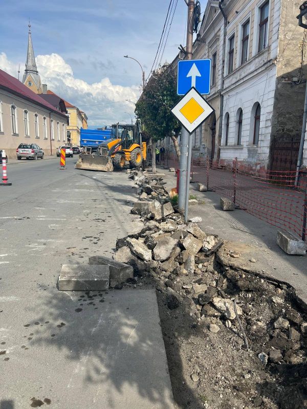 Lucrări de reabilitare în centrul Sighetului: parcul și zona centrală intră în șantier