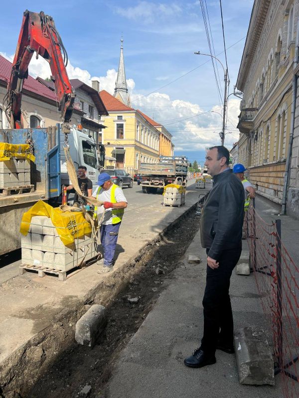 Lucrări de reabilitare în centrul Sighetului: parcul și zona centrală intră în șantier