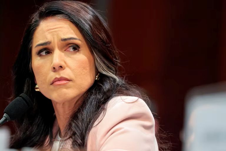 Tulsi Gabbard demisionează din fruntea serviciilor de informații ale SUA. Casa Albă ar fi forțat-o să plece
