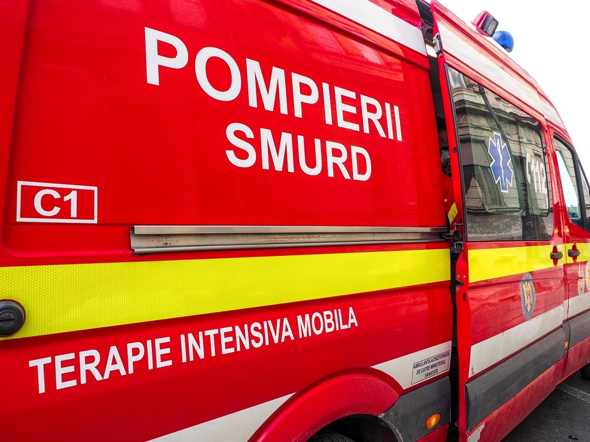 Copil de 12 ani, rănit după ce a căzut cu trotineta electrică la Șomcuta Mare. Polițiștii reamintesc regulile de siguranță