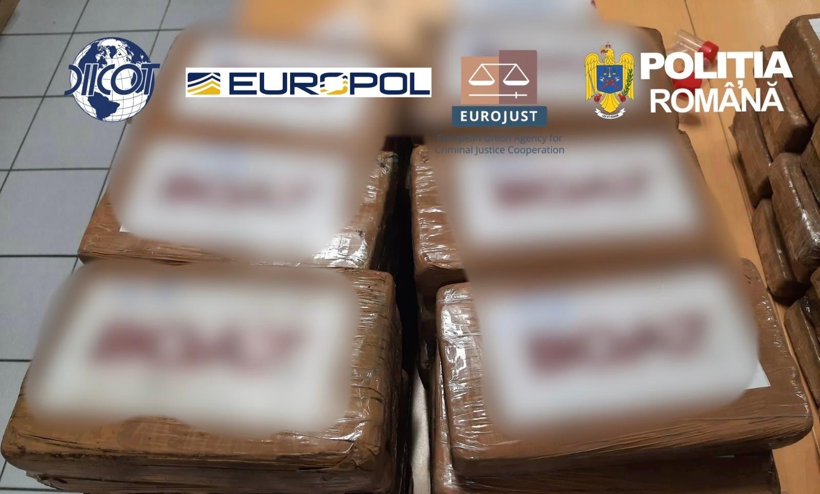 16 percheziții într-un dosar privind o rețea internațională de droguri, inclusiv în Maramureș. Aproape 1,7 tone de droguri au fost capturate în Europa
