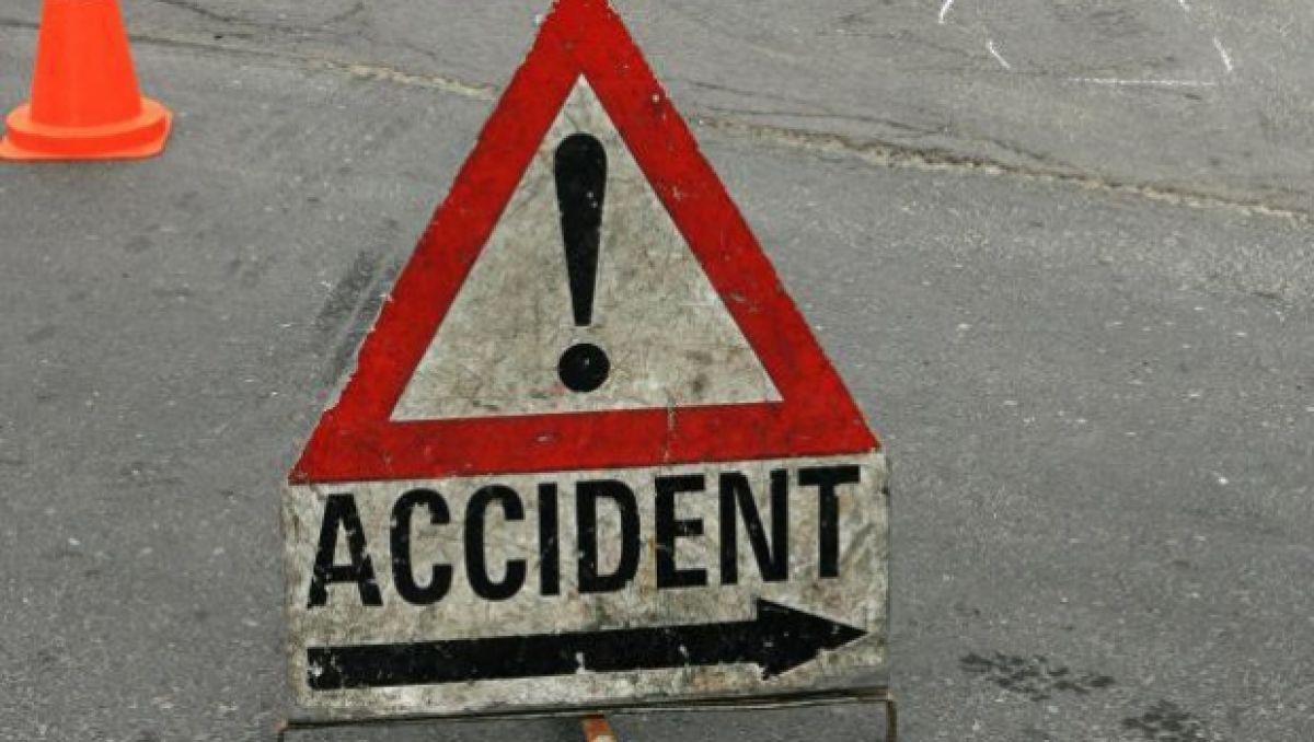 Accident în Borșa. Un șofer de 55 de ani a ajuns la spital după ce mașina a lovit un parapet din beton