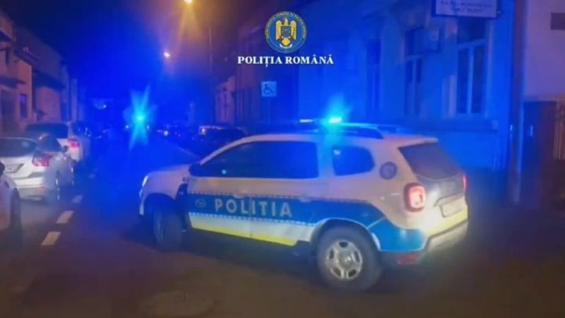 Borșa - Șofer urmărit de polițiști după ce a refuzat să oprească. Mașina a fost abandonată