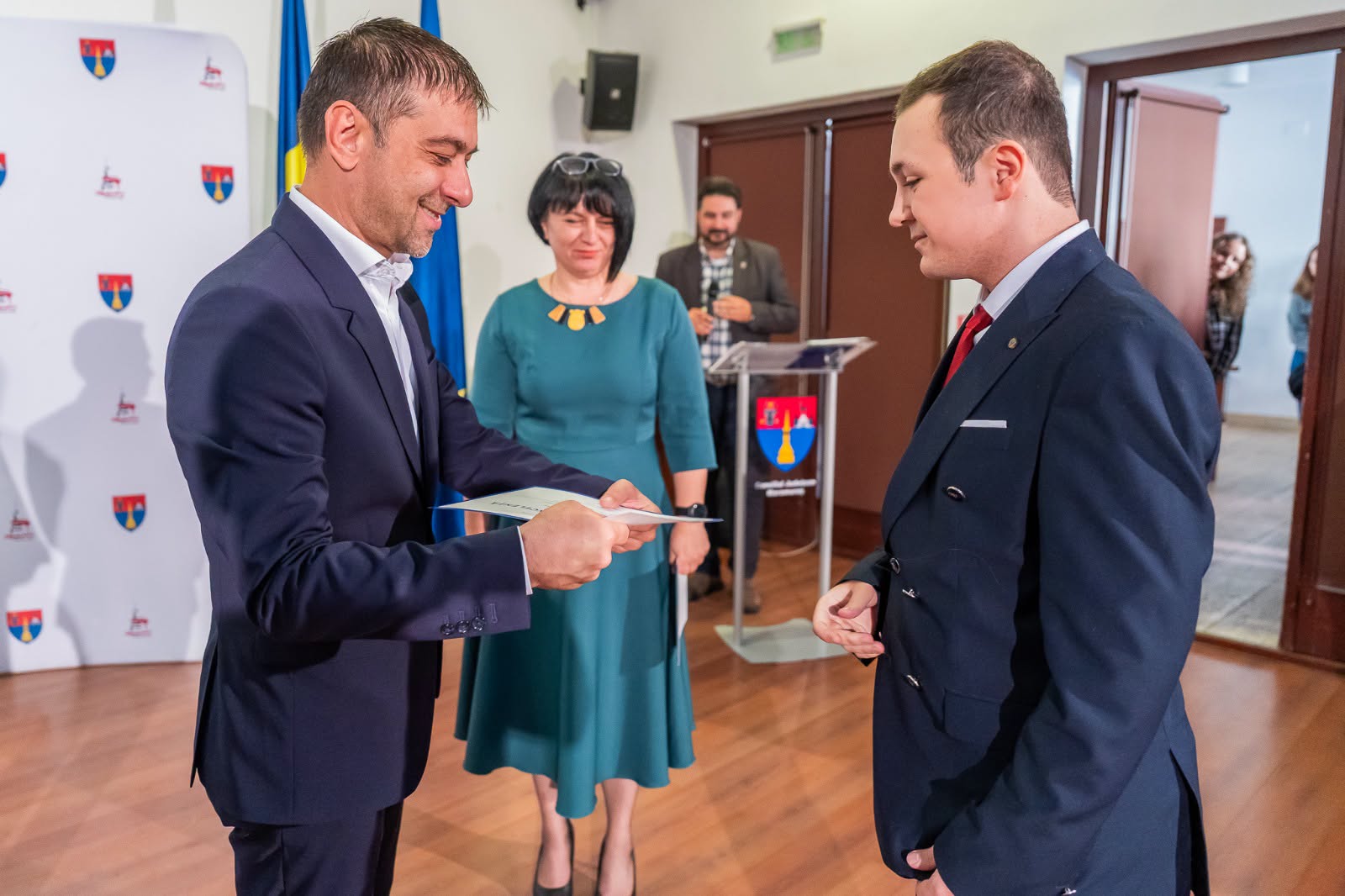 Aproape 200 de șefi de promoție din Maramureș, premiați de Consiliul Județean pentru rezultatele obținute la finalul anului școlar