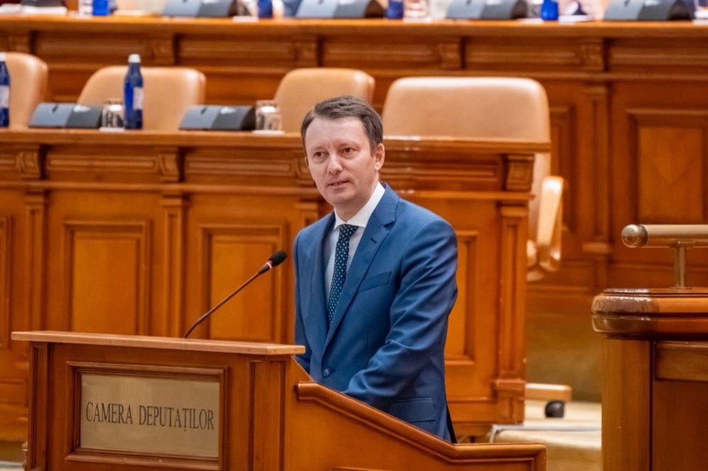 Guvernul Siegfried Mureșan, respins de Parlament. Cabinetul a obținut 182 de voturi, dar avea nevoie de 233