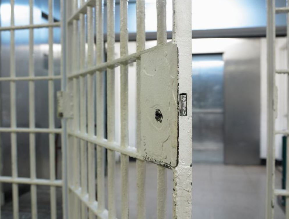 UPDATE: Bărbat arestat preventiv în Maramureș, găsit inconștient în arest și decedat după patru zile de spitalizare (Expertiza medico-legală indică leziuni traumatice)