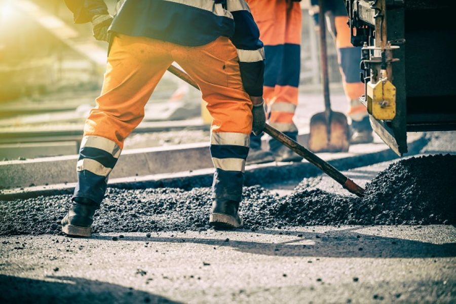 Restricții de circulație pe strada Bobâlna din Sighetu Marmației. Lucrările de asfaltare continuă marți