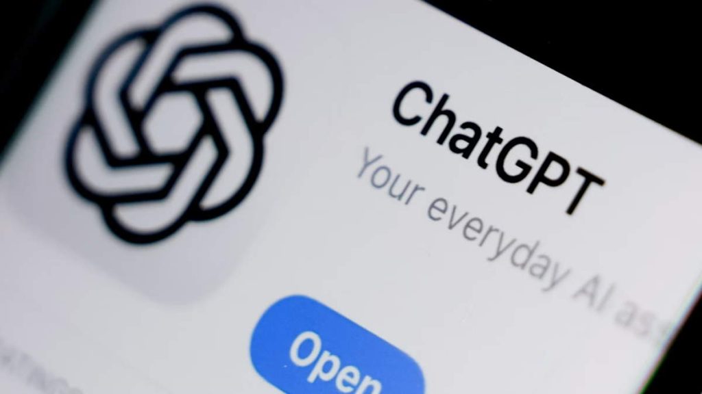 ChatGPT va introduce o marcă de apă invizibilă (watermark) în textele generate în UE. Cum funcționează noua tehnologie OpenAI