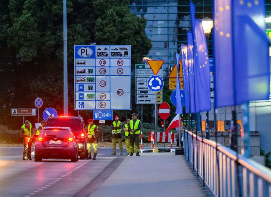 Atenționare MAE pentru românii care merg în Polonia. Controalele la frontierele cu Germania și Lituania, prelungite până în martie 2027